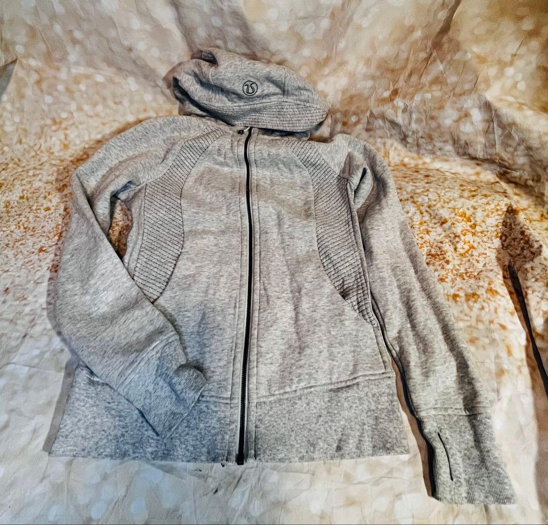 希少✨ルルレモン lululemon ディファインジャケット 表記サイズは6