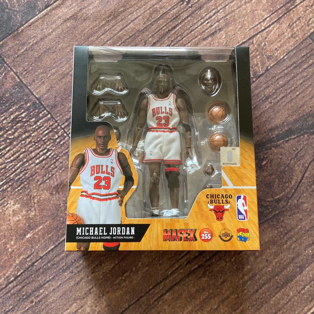【新品未開封】MAFEX No.255 Michael Jordan ジョーダン