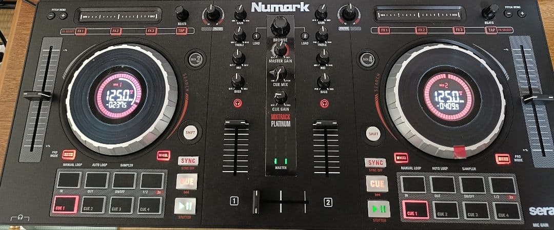 Numark MIXTRACK PLATINUM DJコントローラー　ジャンク