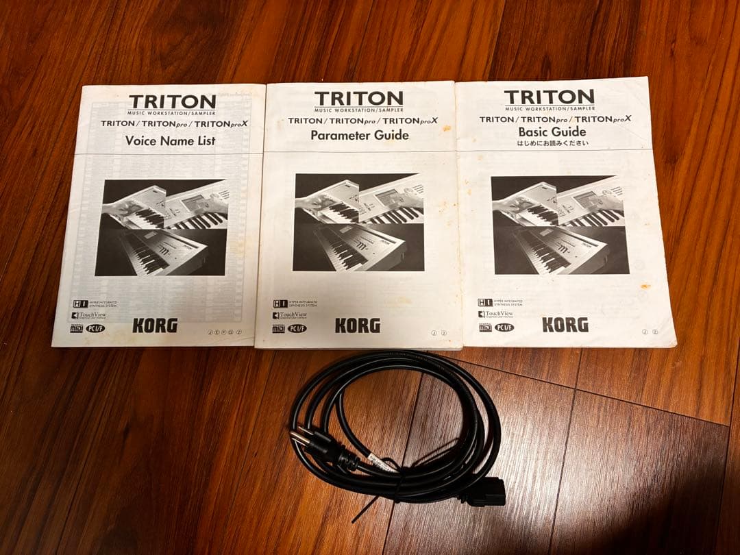 KORG TRITON 61鍵盤ミュージックワークステーション