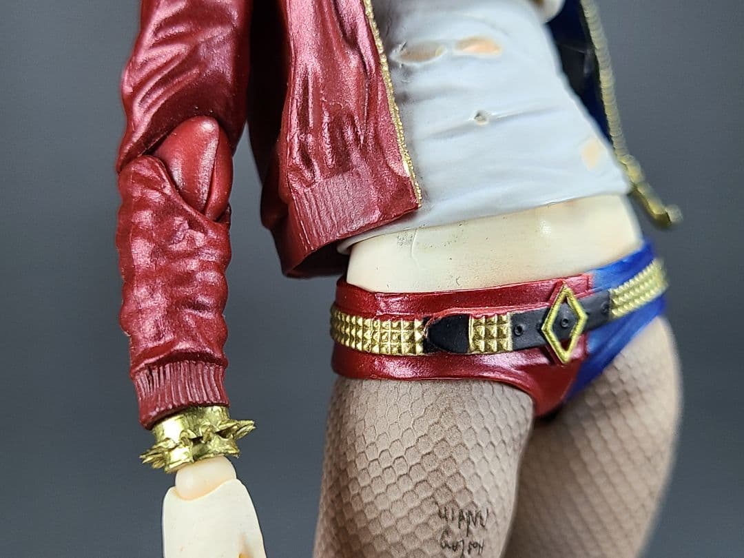 S.H.Figuarts ハーレイ・クイン 箱無し