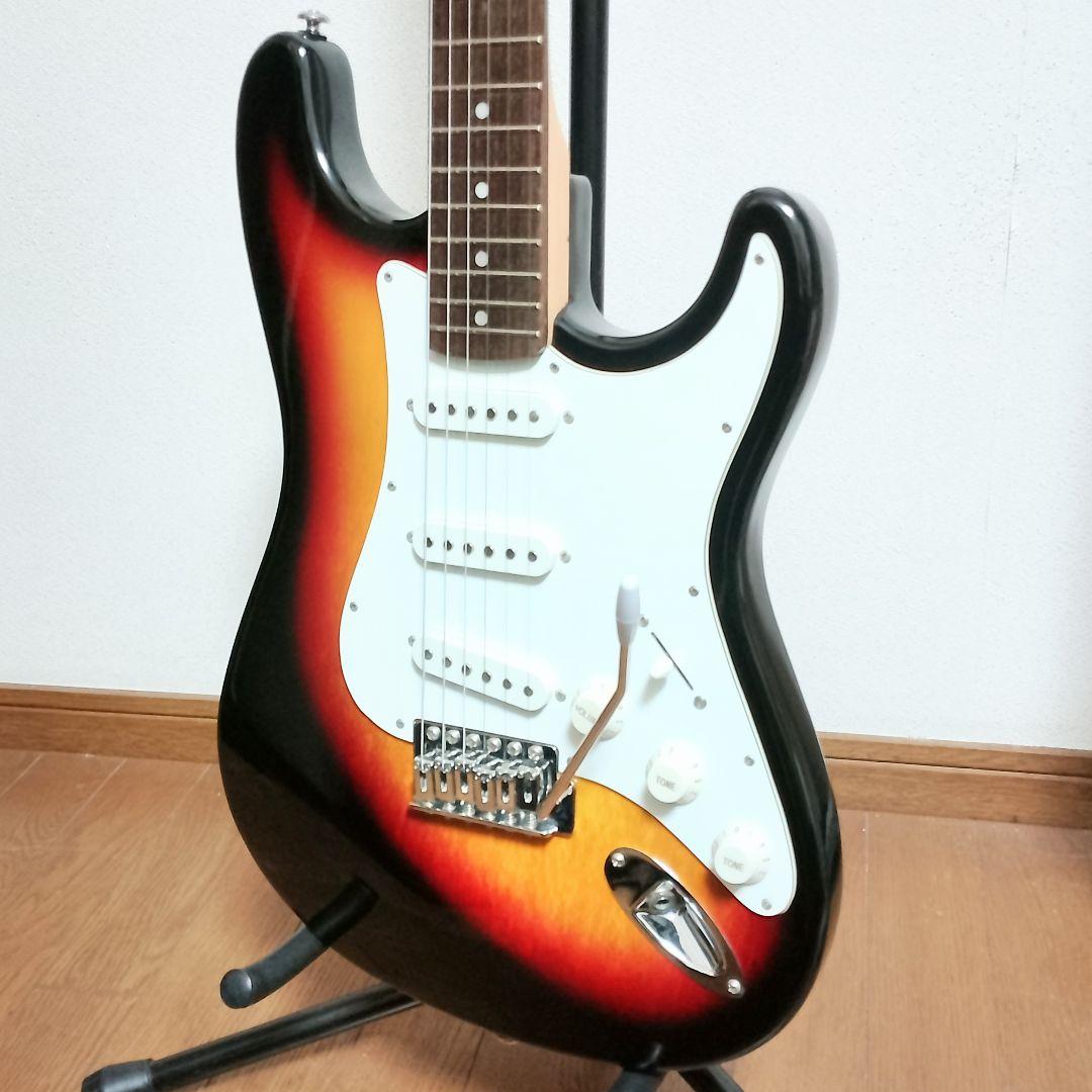 美品 Samick　LS-11/3SB　ストラトキャスタータイプ　エレキギター