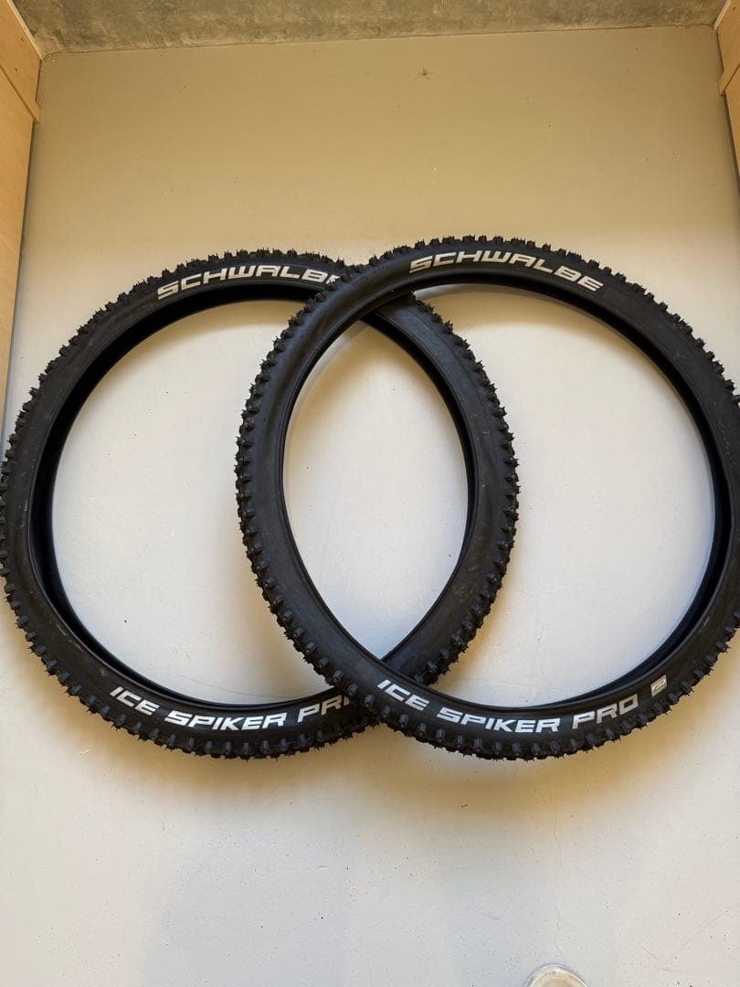 SCHWALBE ICE SPIKER PRO 26インチ　2本セット