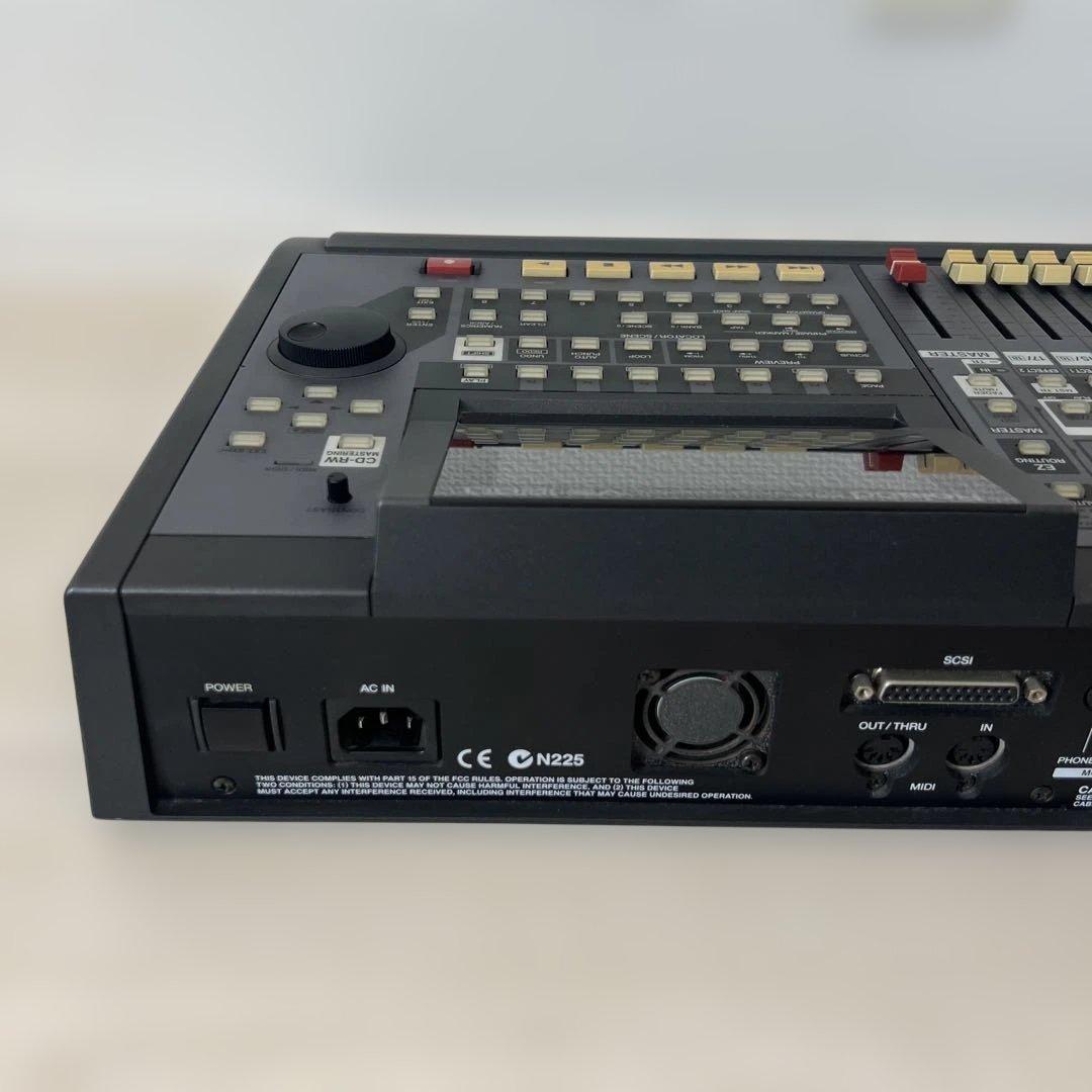 【美品】Roland VS-1880 デジタルマルチトラックレコーダー
