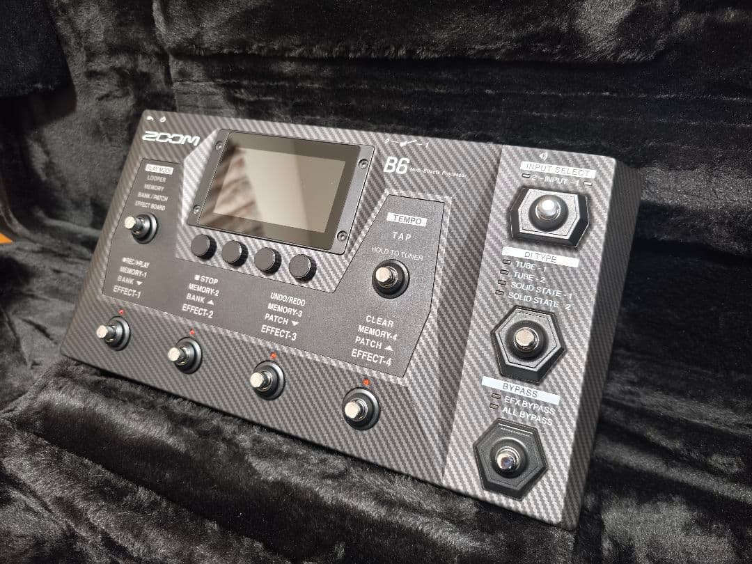 ベース ZOOM B6