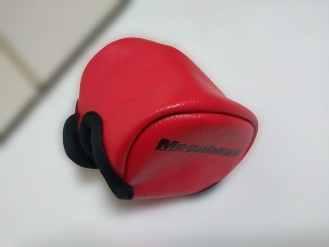 Megabass メガバス リールプロテクター ケース 赤✕3 黒✕3