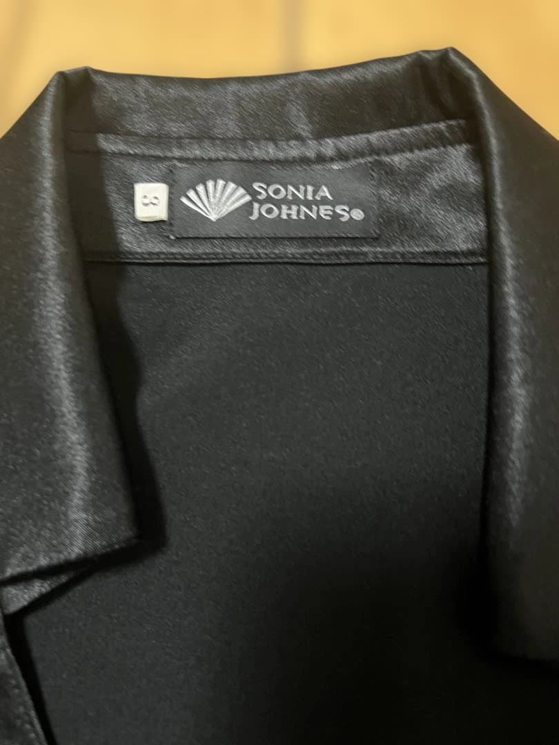フラメンコ衣装　SONIA JOHNESブラウスとチャレコ