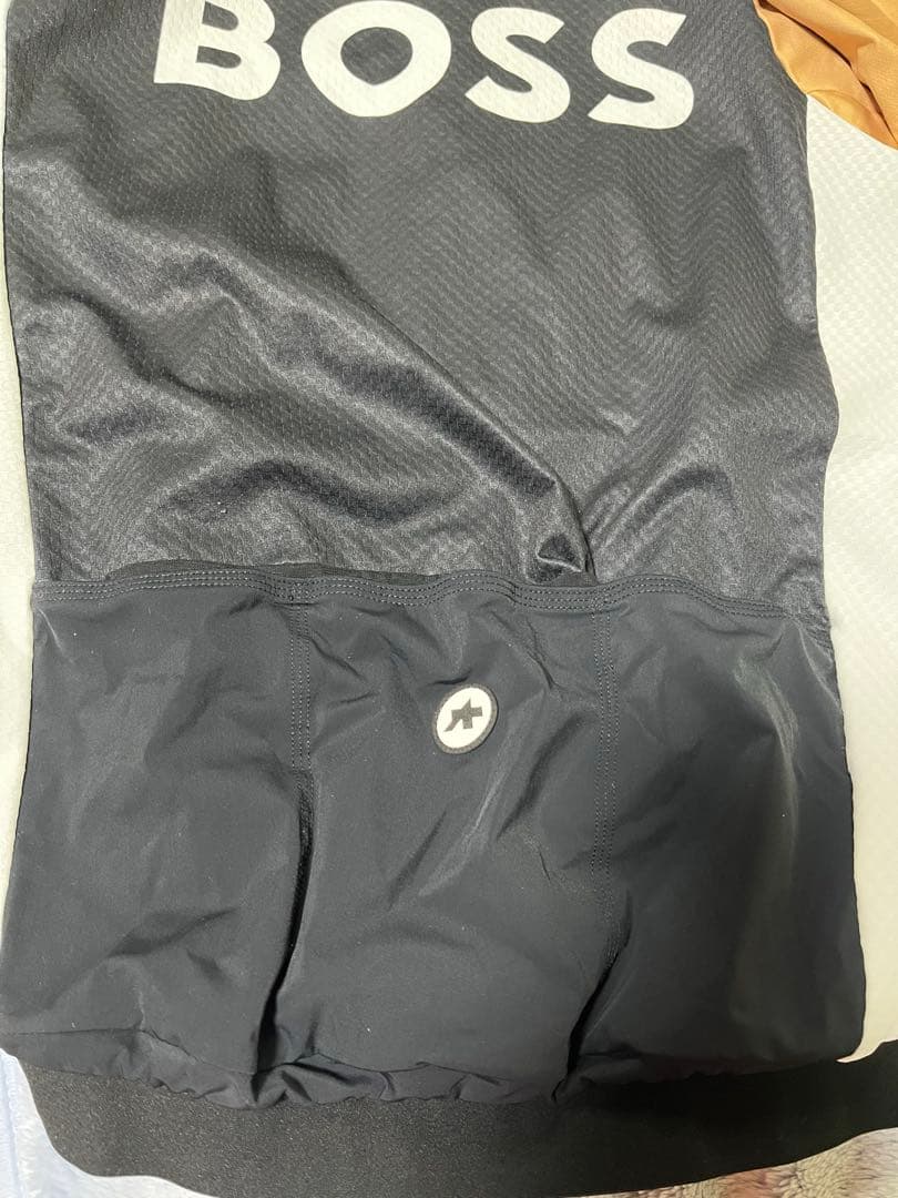 assos x BOSS 限定ジャージ