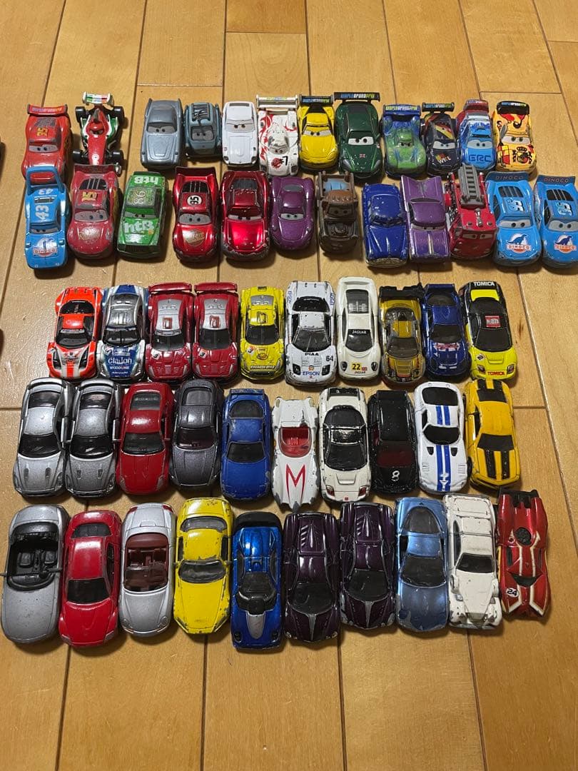 トミカまとめ売り　約100台