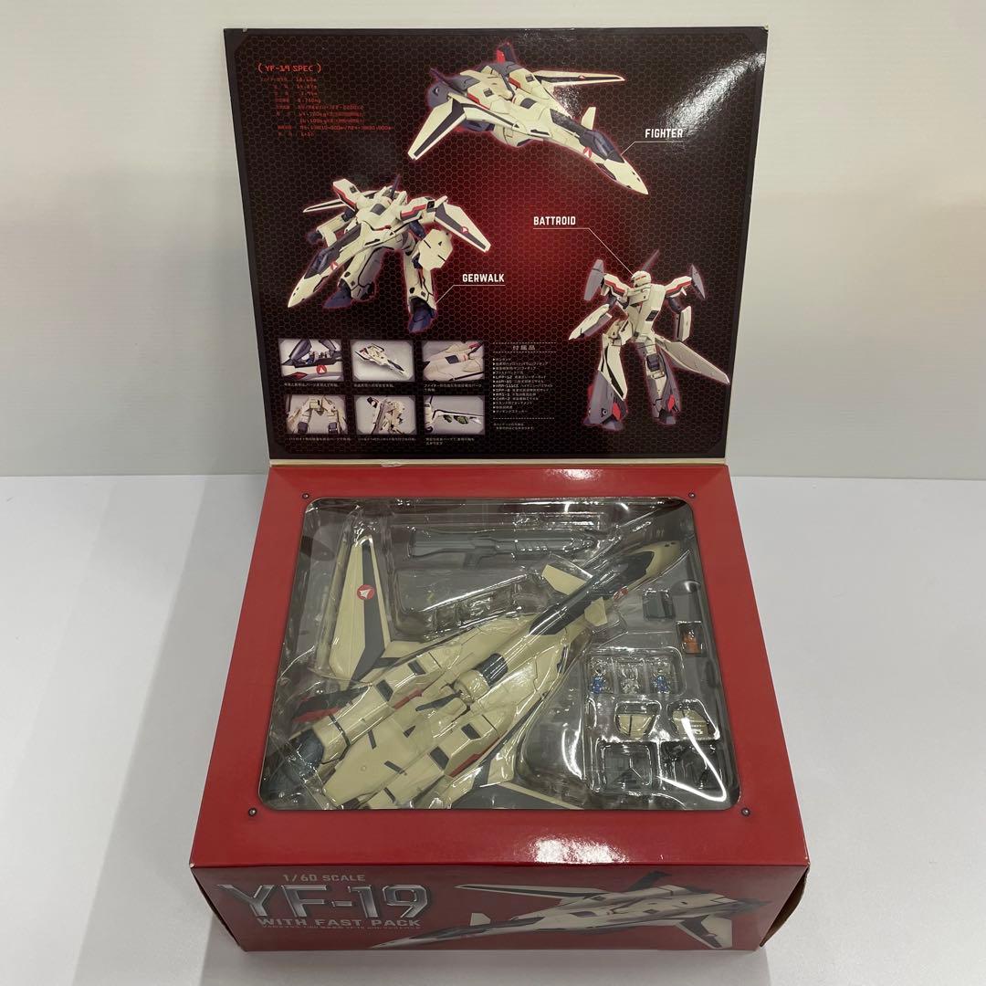 kntoy66-2122 マクロスプラス　1/60 完全変形YF-19