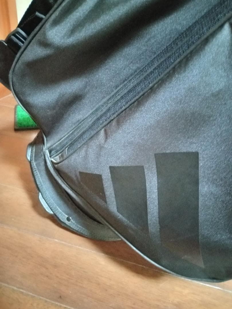 【値下げ】美品★adidas★アディダス★スタンド式バッグ★8.5型★黒★
