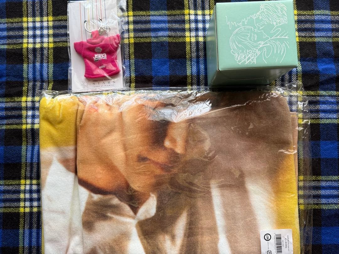 岩田剛典 グッズ+KINGDOM LIVE photobook A