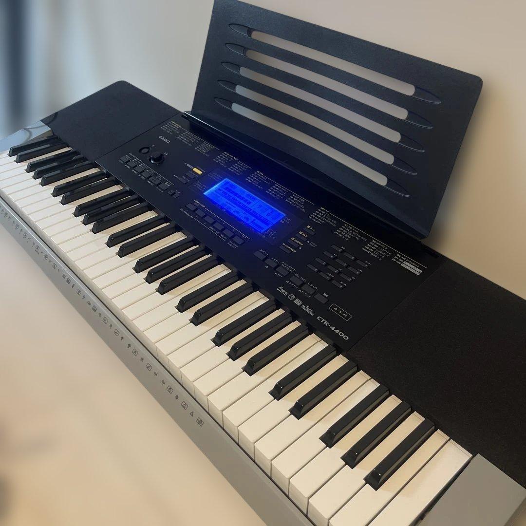 CASIO　電子ピアノ　CTK-4400