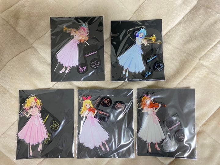 オケカツ！アクリルバッジスタンドキーホルダー　5種セット