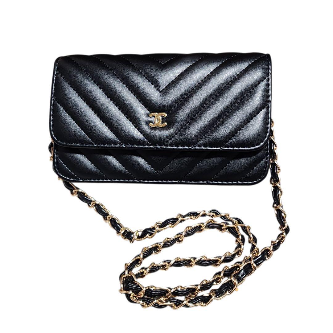 ＊*＊様 CHANEL　ショルダーバッグ　Vステッチ　ゴールドチェーン　ノベルテ