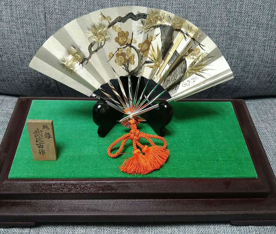純銀！武比古作 扇子 金色装飾付き６号サイズです(⌒▽⌒)