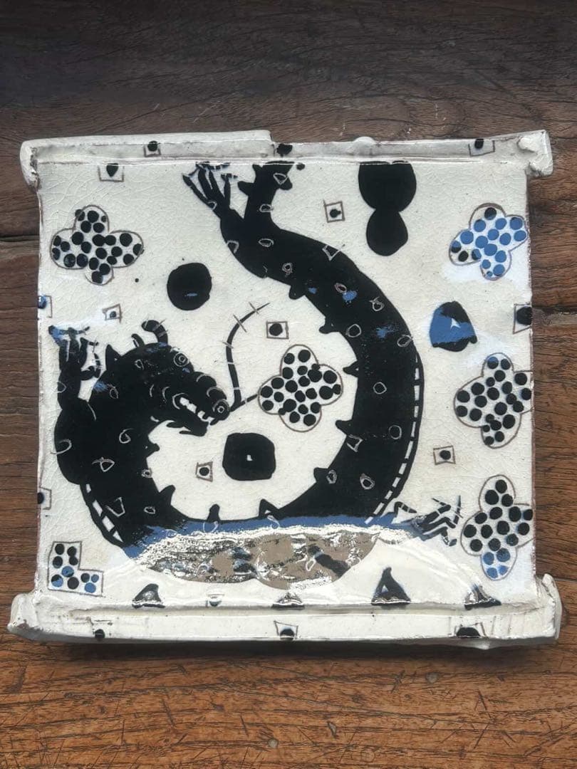 イバタカツエ作 龍 角皿