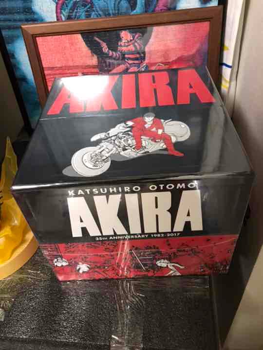 35周年 AKIRA 全巻ハードカバー 海外限定