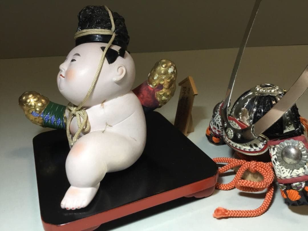 古い御所人形◆岡本玉水◆ミニ兜付き 伝統工芸 桐塑 雛人形 五月人形 室礼