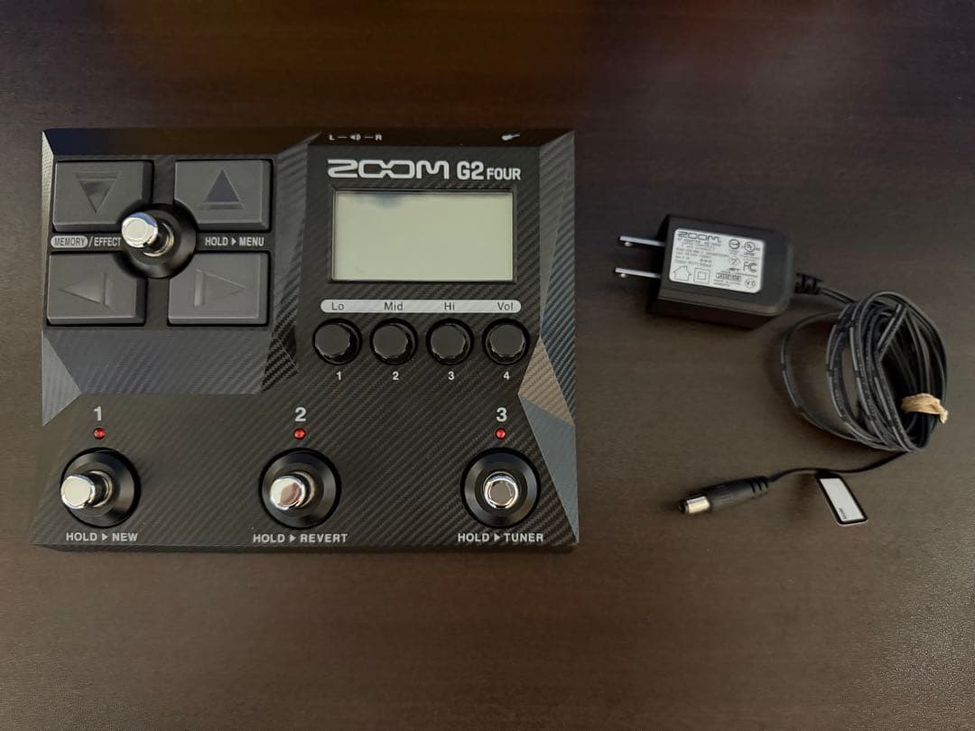 ZOOM G2 FOUR 値下げ中