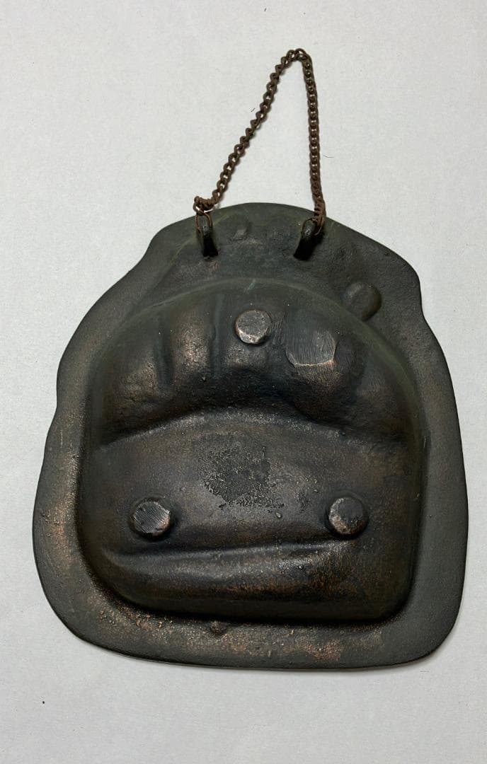 北海道　熊前足　クマ足跡　壁掛け・ 灰皿 北海道産 1950 レトロ★レア物