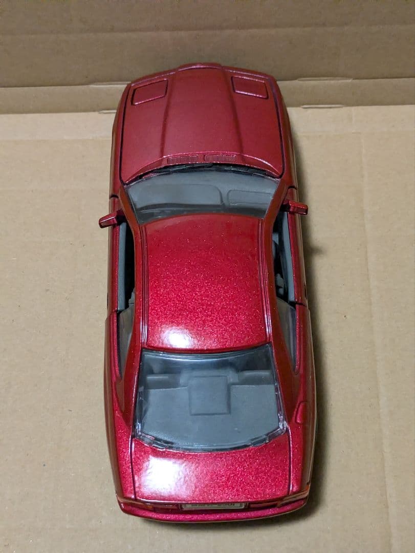  850i　1/24　ミニカー