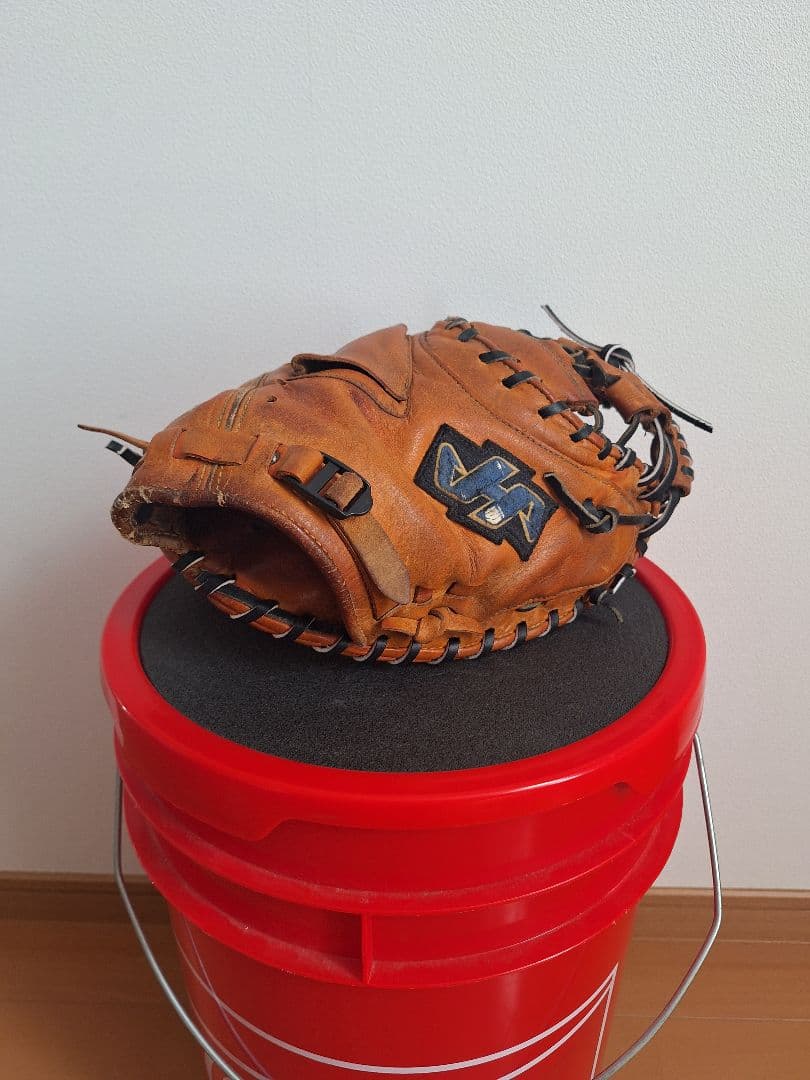 ハタケヤマ 軟式キャッチャーミット　中古