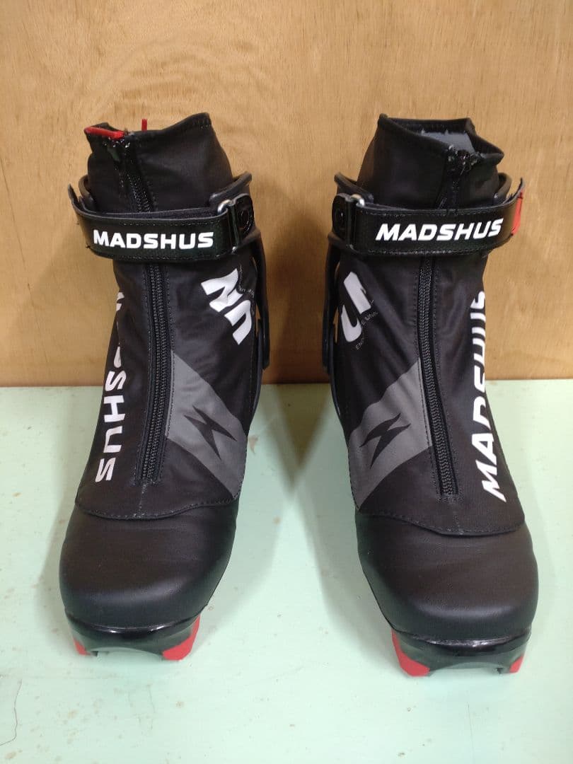 MADSHUS マズシャス　クロスカントリースキーブーツ