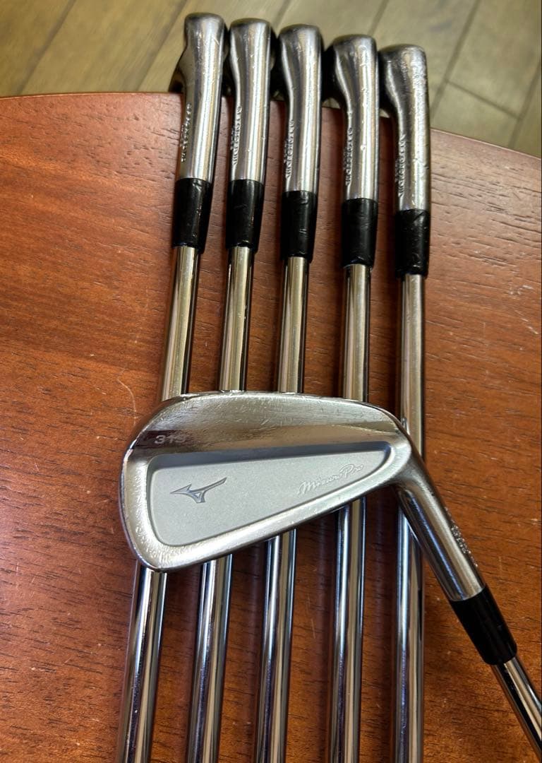 Mizuno Pro 319 アイアンセット 6本 DG105 S200