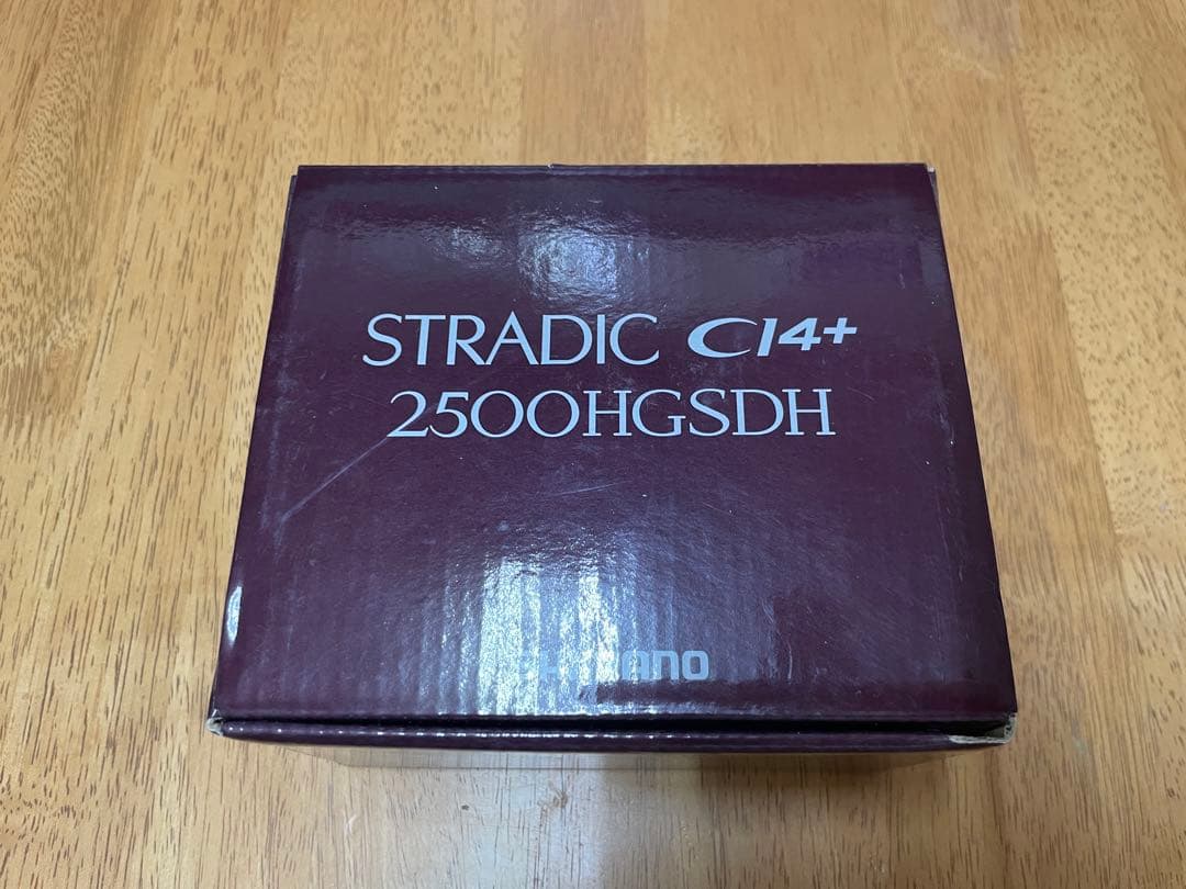 【新品】シマノ ストラディック C14+ 2500HGSDH スピニングリール