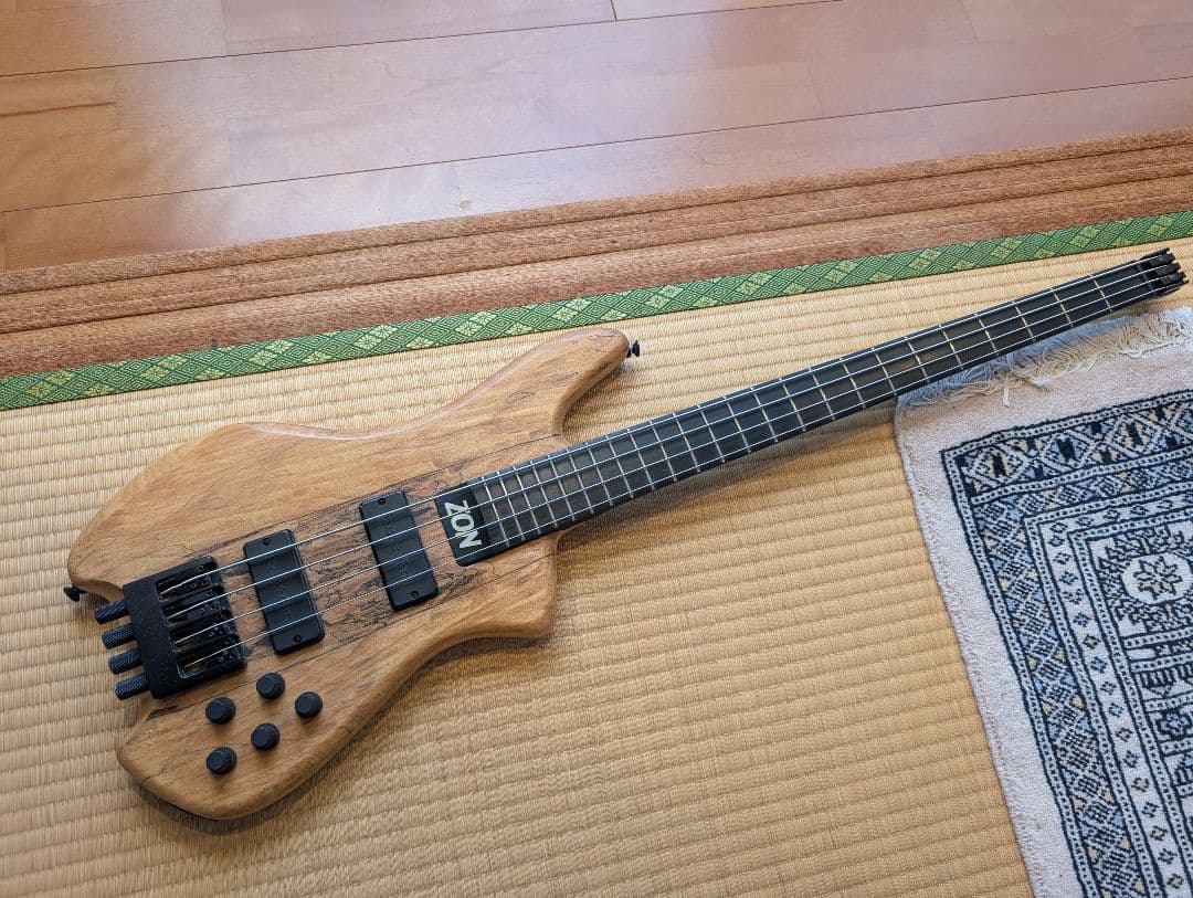 ベース ZON VB4 \