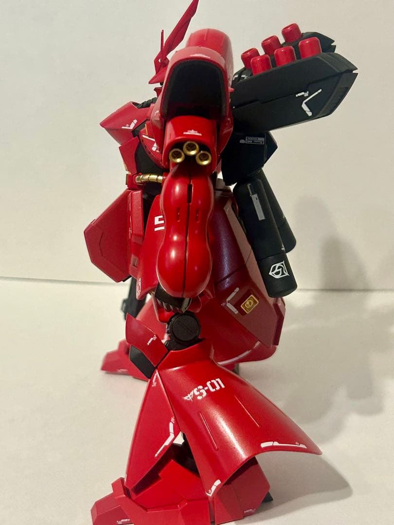 HGUCサザビー完成品　全塗装