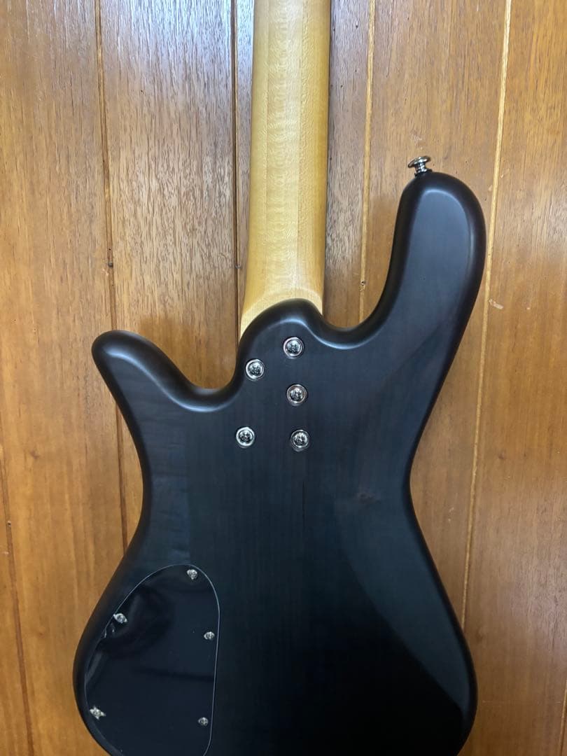 Specter 4弦アクティブBass中古