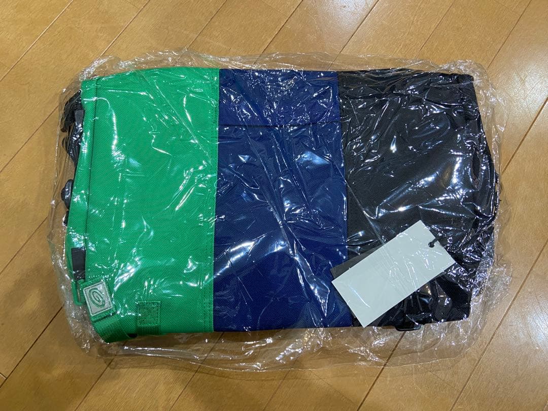 Timbuk2 メッセンジャーバッグ 黒/青/緑 Sサイズ