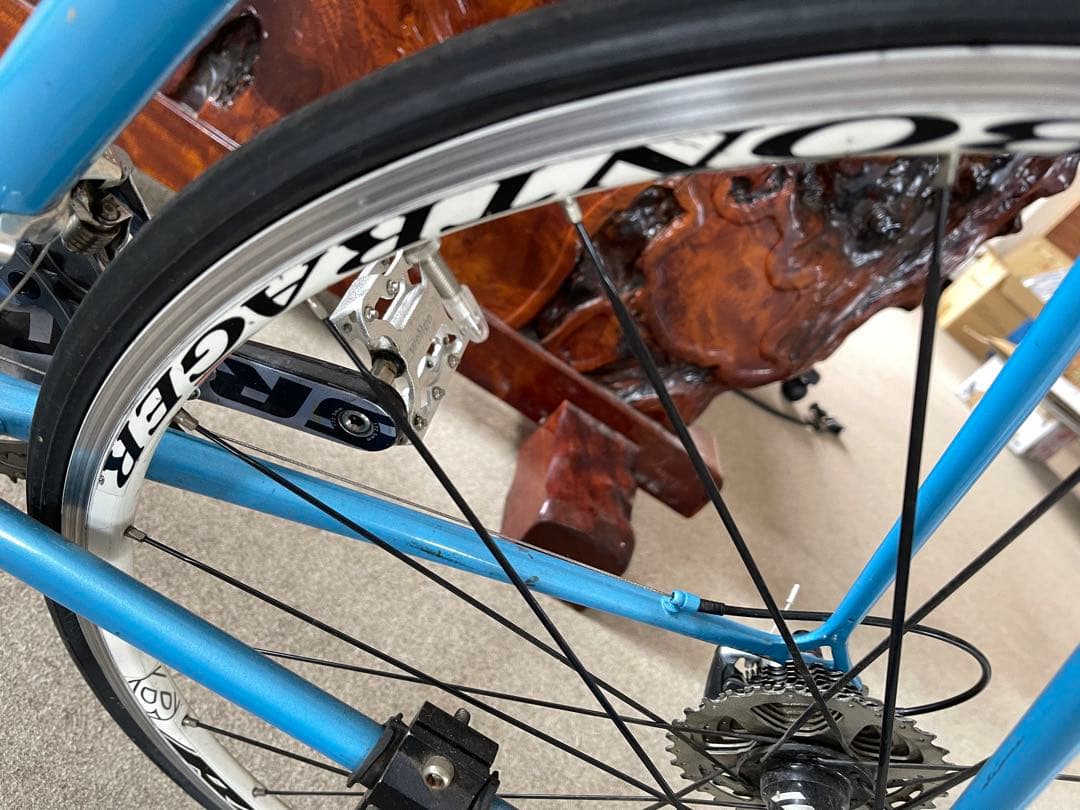 コルナゴの部品を使用した自転車
