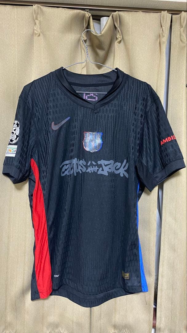 Nike サッカーシャツ バルセロナX travis scott