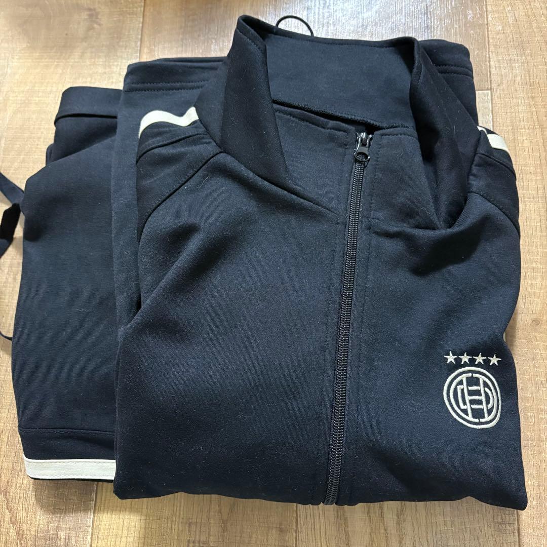 official髭男dismスタジアム　トラックスーツ上下セットＭ