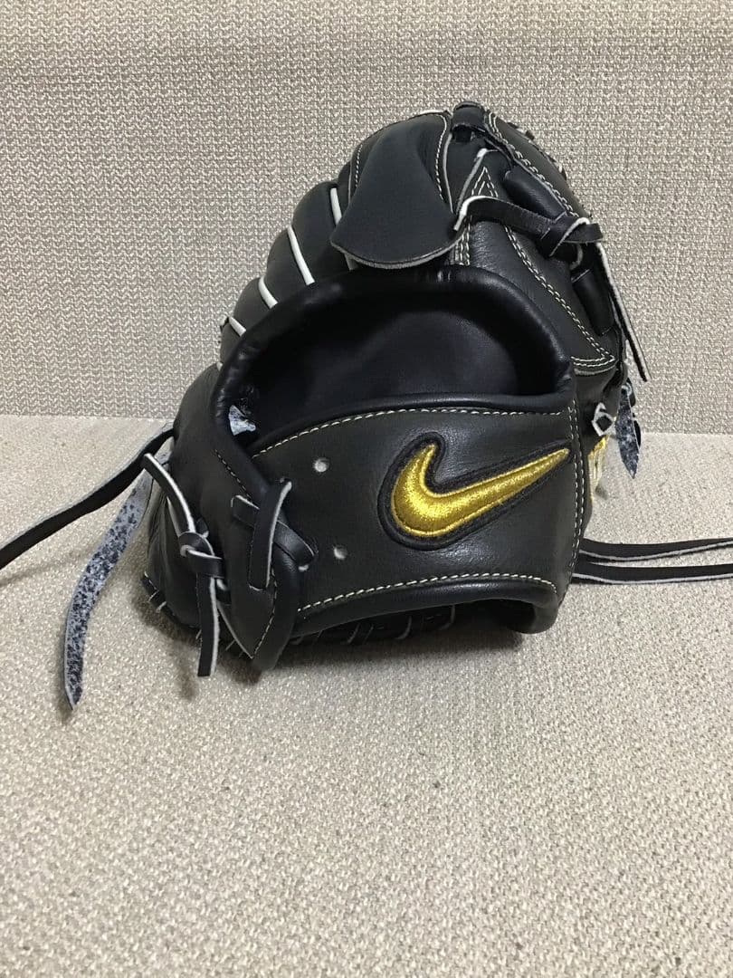 【最終値下中】Nike 硬式グローブ 投手用