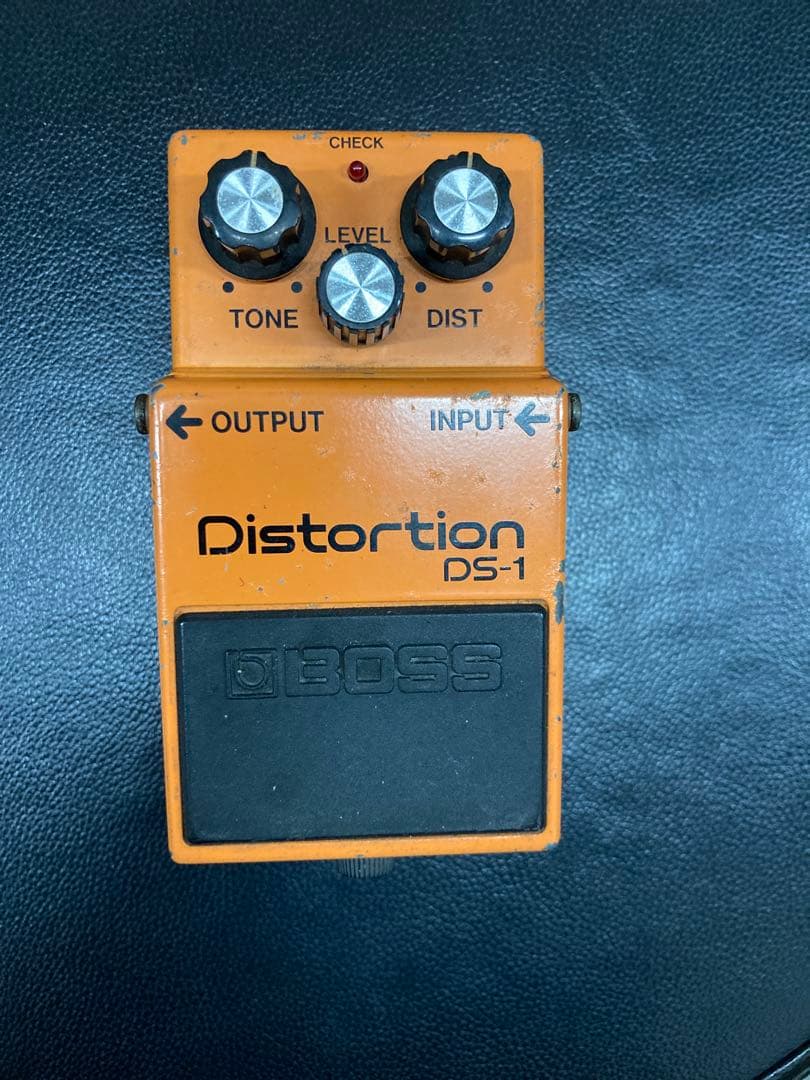 BOSS DS-1 ディストーションペダル日本製