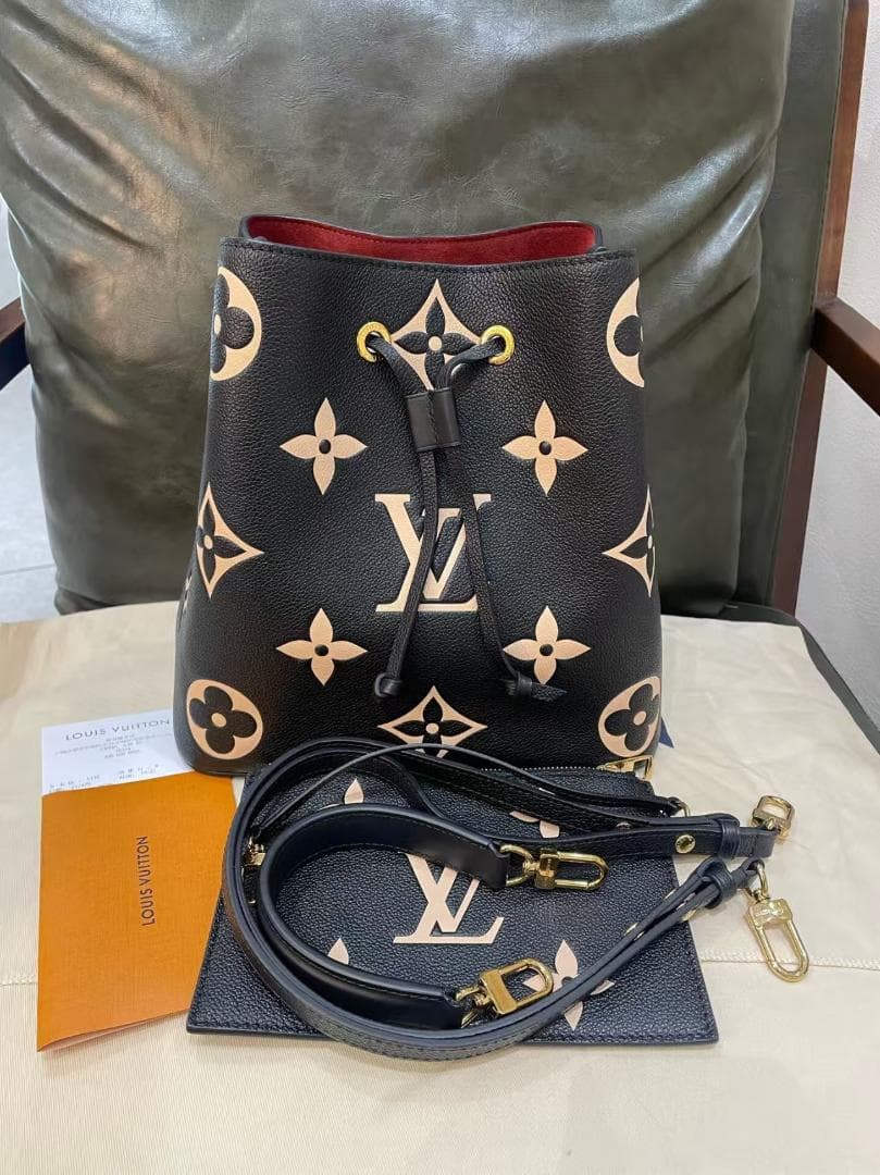 極美品✨ M45497　ネオノエMM　ハンドバッグ