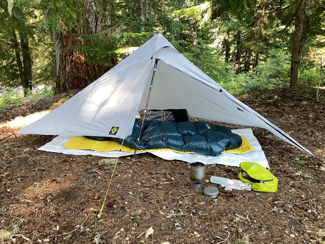 割引中シックスムーンデザインズ Dechutes tarp ペグ、ポールセット