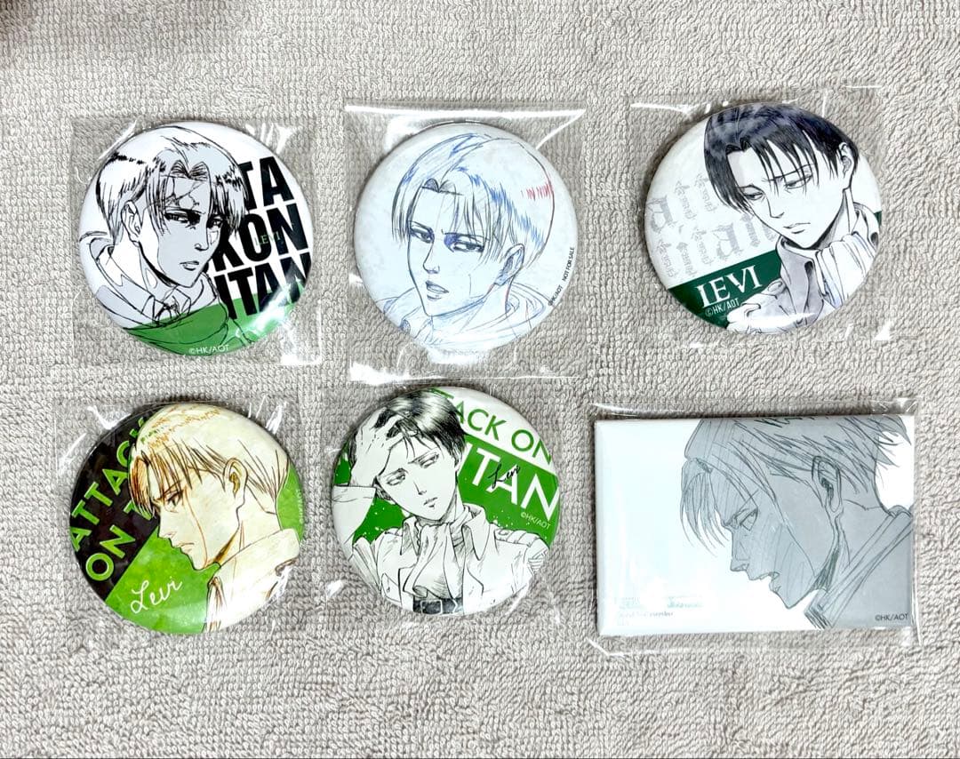 進撃の巨人　リヴァイ　缶バッジコレクション　原画　アプリ限定　特典　【希少】