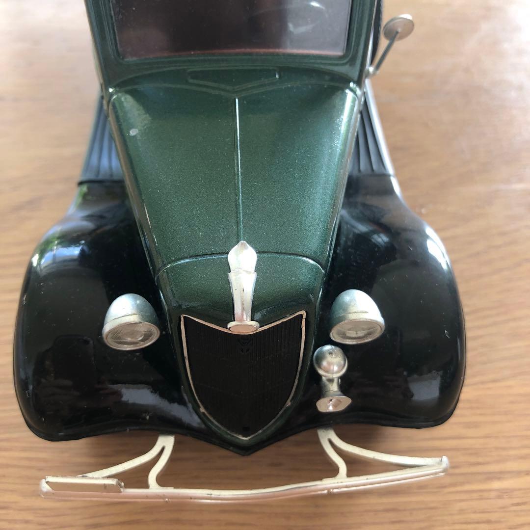 Coca-ColaのダイキャストメタルのモデルカーFord V8フランス製値下げ