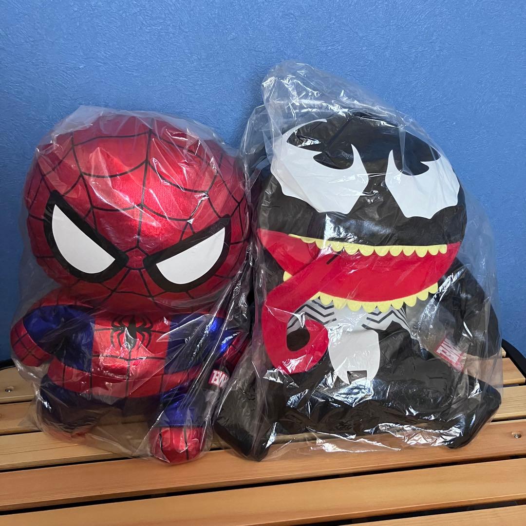 MARVEL スパイダーマン　ヴェノム　ギガジャンボ　メタリック生地ぬいぐるみ