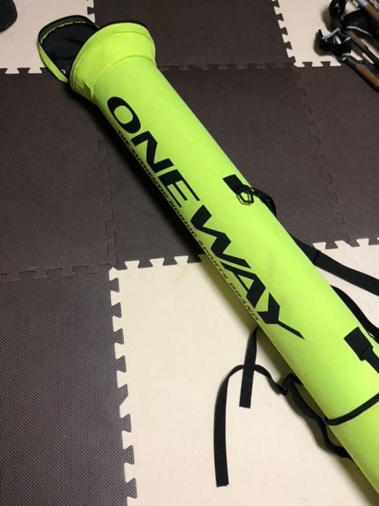 one way ポールケース
