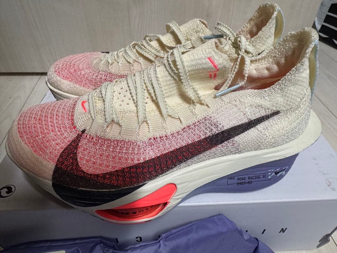 ナイキ　NIKE アルファフライ　3　23 センチ