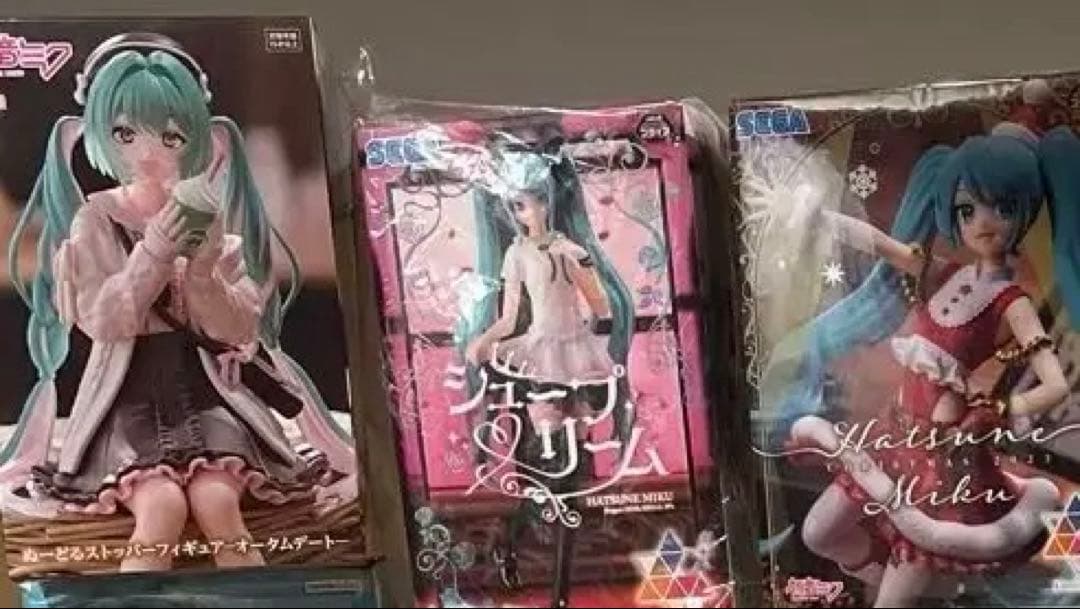 特撮 Hatsune Miku& cinnamon roll Sanrio Set