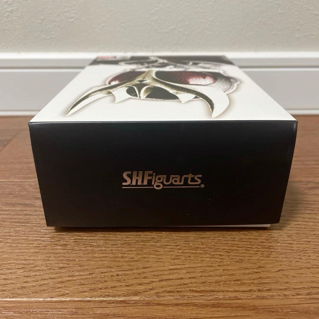 美品 s.h.figuarts仮面ライダークウガ　アルティメットフォーム　真骨頂