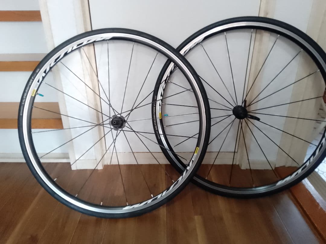 MAVIC AKSIUM ELITE ホイール ウルスポ25mm付き