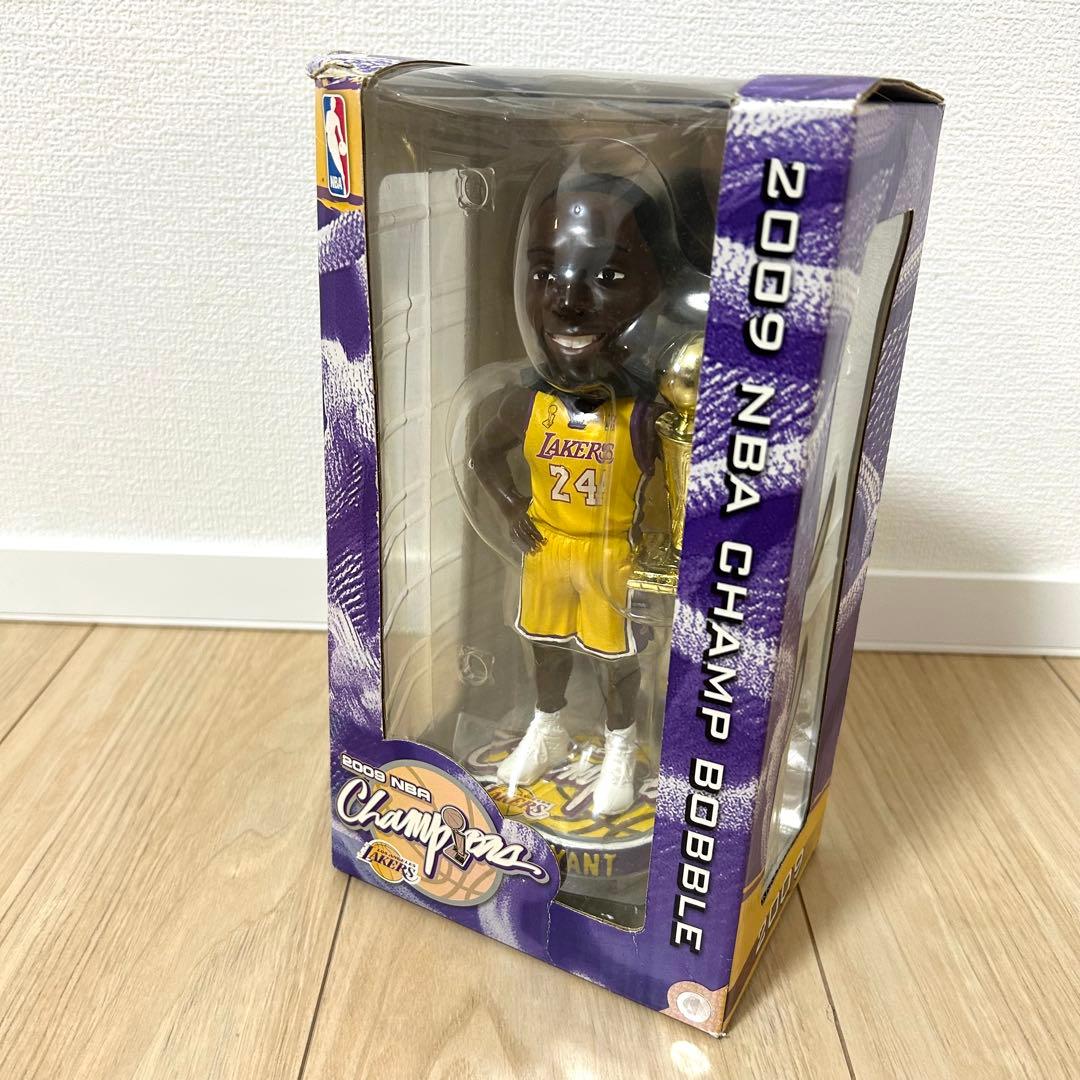 希少 コービー・ブライアント 2009 NBA チャンピオンシップ ボブルヘッド